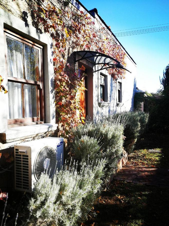 Old House Lodge Бофорт-Уэст Экстерьер фото